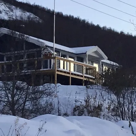 Refsnes Overnatting, Hus Gunti *